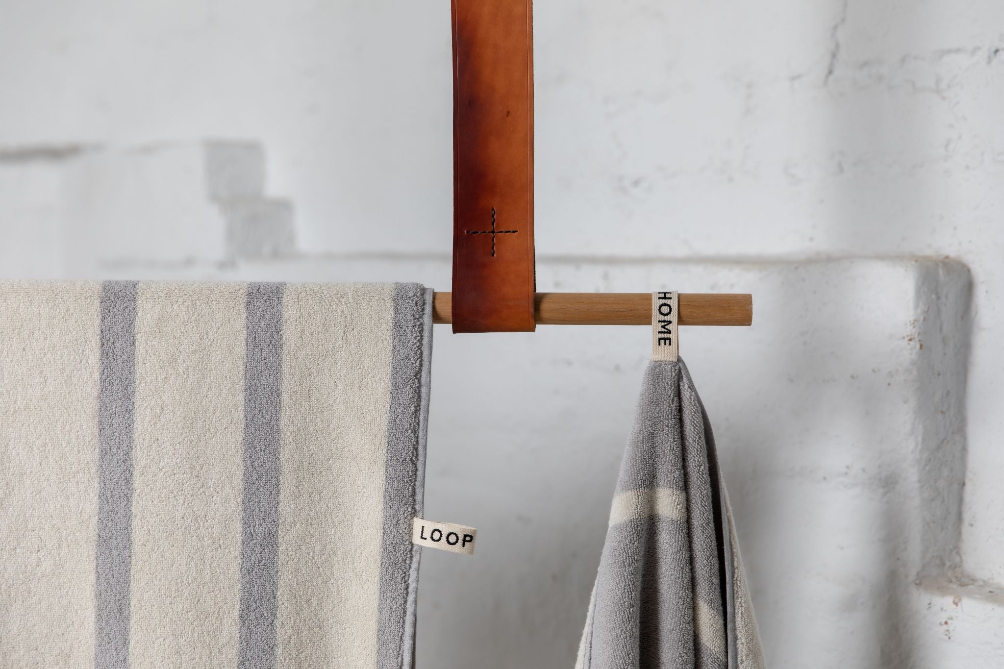 organic cotton bath towels in butter and stone